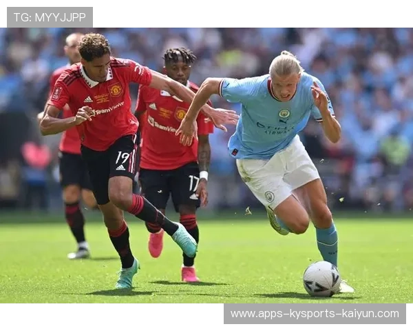 曼联中场远射劲爆球网直接庆祝进球：训练、装备与品牌叙事的完美落地